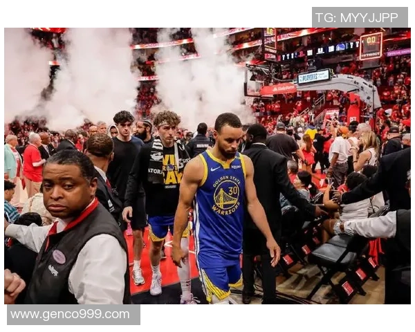 5月17日NBA直播火箭对阵勇士精彩赛事回顾与分析 5月17日NBA直播火箭对阵勇士精彩赛事回顾与分析